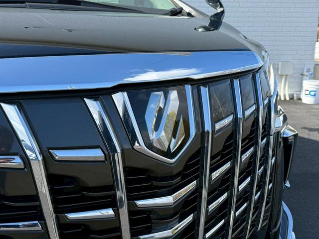 アルファード 2.5S Cパッケージ モデリスタエアロ/シグネチャーイルミ/20インチAW CD/DVD 後席モニター 寒冷地仕様 ETC2.0 バックモニター 両側電動スライドドア パワーバックドア シートヒーター/クーラー 社外サス(12枚目)