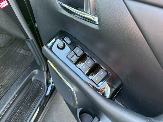 アルファード 2.5S Cパッケージ モデリスタエアロ/シグネチャーイルミ/20インチAW CD/DVD 後席モニター 寒冷地仕様 ETC2.0 バックモニター 両側電動スライドドア パワーバックドア シートヒーター/クーラー 社外サス(60枚目)