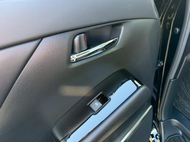 アルファード 2.5S Cパッケージ モデリスタエアロ/シグネチャーイルミ/20インチAW CD/DVD 後席モニター 寒冷地仕様 ETC2.0 バックモニター 両側電動スライドドア パワーバックドア シートヒーター/クーラー 社外サス(66枚目)