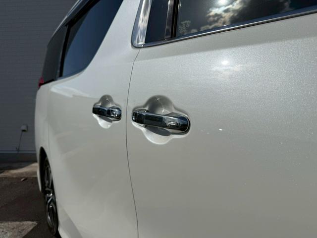 アルファード 2.5S Cパッケージ サンルーフ 純正ディスプレイオーディオ+ナビ フリップダウンモニター デジタルインナーミラー フルセグTV 3眼LEDヘッドライト 両側電動スライドドア 電動バックドア シートヒーター シートクーラー(16枚目)