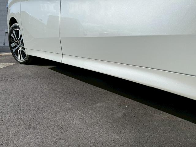 アルファード 2.5S Cパッケージ サンルーフ 純正ディスプレイオーディオ+ナビ フリップダウンモニター デジタルインナーミラー フルセグTV 3眼LEDヘッドライト 両側電動スライドドア 電動バックドア シートヒーター シートクーラー(30枚目)