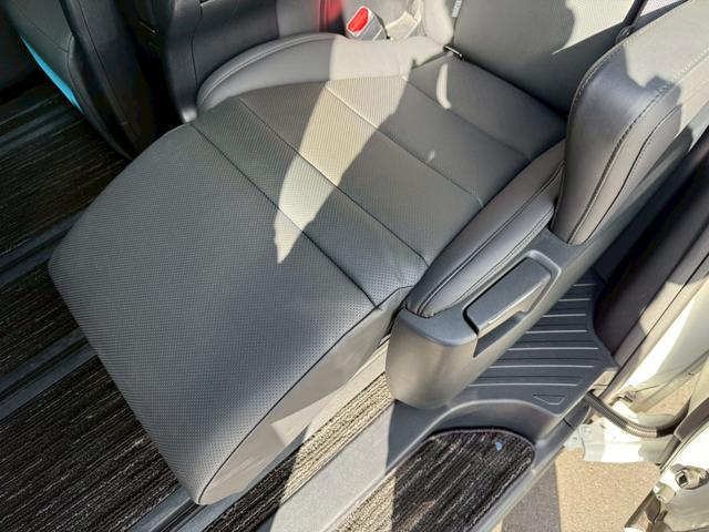 アルファード 2.5S Cパッケージ サンルーフ 純正ディスプレイオーディオ+ナビ フリップダウンモニター デジタルインナーミラー フルセグTV 3眼LEDヘッドライト 両側電動スライドドア 電動バックドア シートヒーター シートクーラー(74枚目)