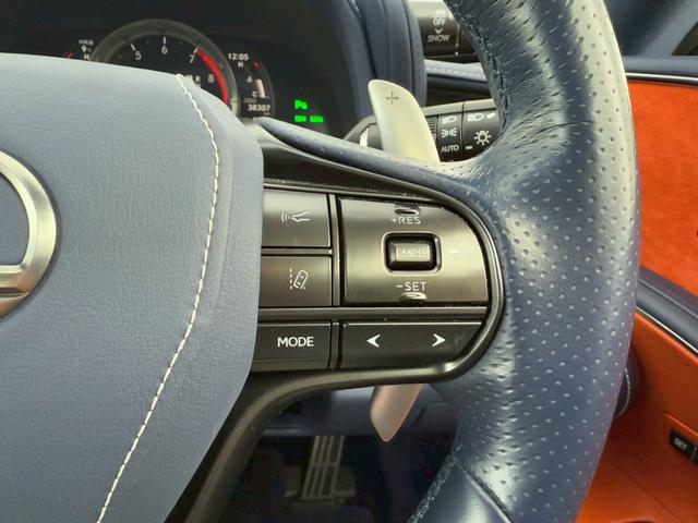 LC LC500 Lパッケージ パノラマルーフ 純正21インチアルミ マークレビンソンサウンド 寒冷地仕様 ヘッドアップディスプレイ ブラインドスポットモニター ブリージーブルー内装 ETC2.0 ステアリングヒーター バックカメラ(42枚目)