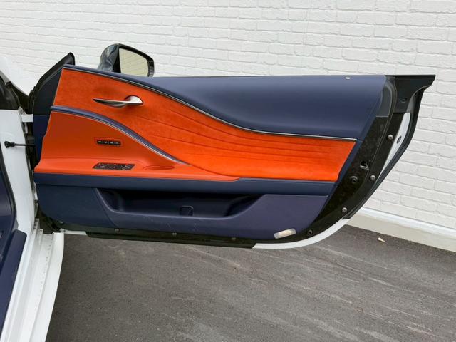 LC LC500 Lパッケージ パノラマルーフ 純正21インチアルミ マークレビンソンサウンド 寒冷地仕様 ヘッドアップディスプレイ ブラインドスポットモニター ブリージーブルー内装 ETC2.0 ステアリングヒーター バックカメラ(62枚目)