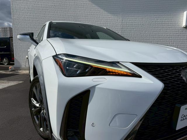 UX UX250h Fスポーツ 3眼LEDヘッドライト 赤革シート 純正ナビ フルセグTV ETC2.0 パワーシート シートヒーター シートクーラー ステアリングヒーター バックカメラ パワーバックドアドラレコ ブラインドスポット(13枚目)