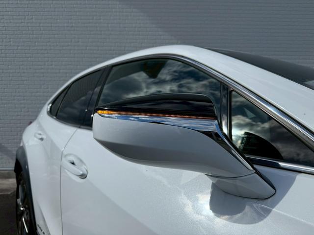 UX UX250h Fスポーツ 3眼LEDヘッドライト 赤革シート 純正ナビ フルセグTV ETC2.0 パワーシート シートヒーター シートクーラー ステアリングヒーター バックカメラ パワーバックドアドラレコ ブラインドスポット(14枚目)