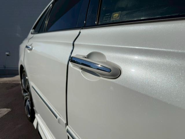 クラウンハイブリッド RSアドバンス モデリスタエアロ モデリスタ19インチAW サンルーフ パノラミックビューモニター ブラックレザーシート ステアリングヒーター シートヒーター/クーラー 3眼LED ワイヤレス充電 ブラインドスポット(18枚目)