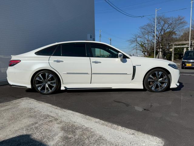 クラウンハイブリッド RSアドバンス モデリスタエアロ モデリスタ19インチAW サンルーフ パノラミックビューモニター ブラックレザーシート ステアリングヒーター シートヒーター/クーラー 3眼LED ワイヤレス充電 ブラインドスポット(22枚目)