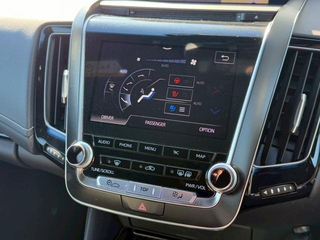 クラウンハイブリッド RSアドバンス モデリスタエアロ モデリスタ19インチAW サンルーフ パノラミックビューモニター ブラックレザーシート ステアリングヒーター シートヒーター/クーラー 3眼LED ワイヤレス充電 ブラインドスポット(51枚目)