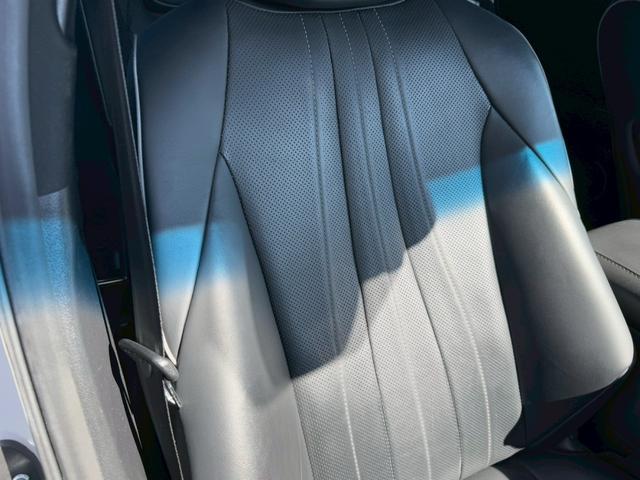 クラウンハイブリッド RSアドバンス モデリスタエアロ モデリスタ19インチAW サンルーフ パノラミックビューモニター ブラックレザーシート ステアリングヒーター シートヒーター/クーラー 3眼LED ワイヤレス充電 ブラインドスポット(57枚目)