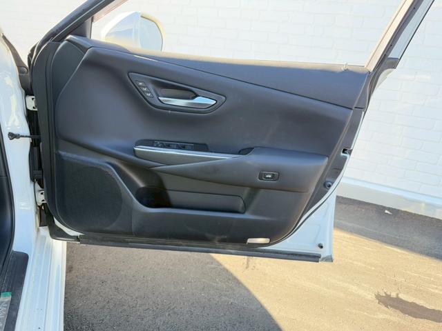 クラウンハイブリッド RSアドバンス モデリスタエアロ モデリスタ19インチAW サンルーフ パノラミックビューモニター ブラックレザーシート ステアリングヒーター シートヒーター/クーラー 3眼LED ワイヤレス充電 ブラインドスポット(62枚目)