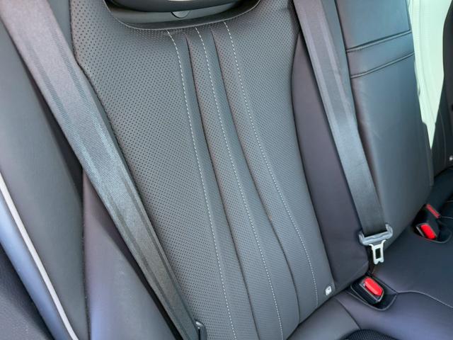 クラウンハイブリッド RSアドバンス モデリスタエアロ モデリスタ19インチAW サンルーフ パノラミックビューモニター ブラックレザーシート ステアリングヒーター シートヒーター/クーラー 3眼LED ワイヤレス充電 ブラインドスポット(70枚目)