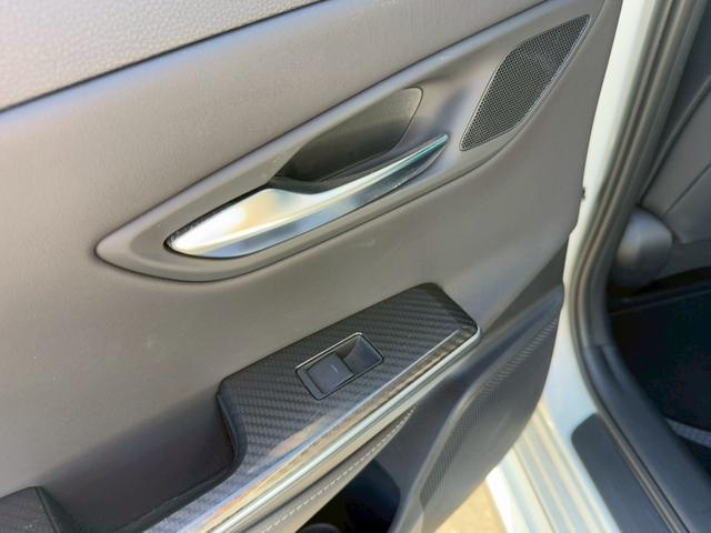 クラウンハイブリッド RSアドバンス モデリスタエアロ モデリスタ19インチAW サンルーフ パノラミックビューモニター ブラックレザーシート ステアリングヒーター シートヒーター/クーラー 3眼LED ワイヤレス充電 ブラインドスポット(78枚目)