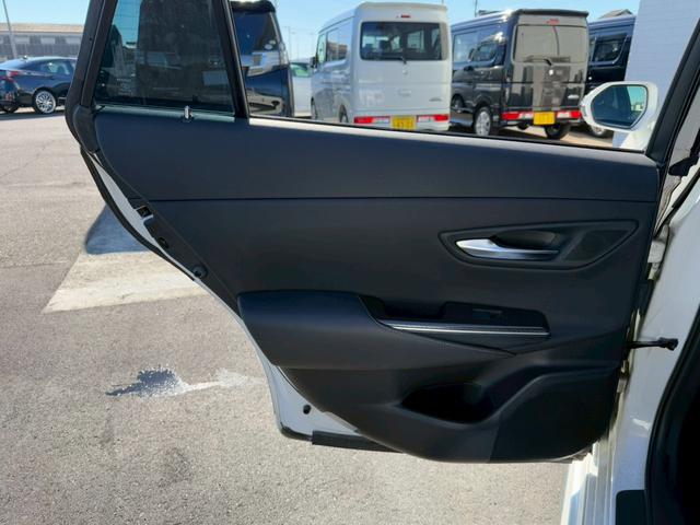 クラウンハイブリッド RSアドバンス モデリスタエアロ モデリスタ19インチAW サンルーフ パノラミックビューモニター ブラックレザーシート ステアリングヒーター シートヒーター/クーラー 3眼LED ワイヤレス充電 ブラインドスポット(79枚目)