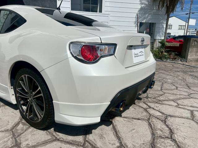 86 GT 純正ナビ TV 純正17インチAW モデリスタエアロ(F.S.R) 6速MT 5Zigenマフラー スマートキー 純正革巻きステアリング Bluetooth ETC デジタルインナーミラー(22枚目)