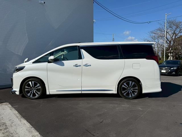 アルファード ２．５Ｓ　Ｃパッケージ　モデリスタエアロ　シグネチャーイルミ　サンルーフ　アルパイン１０インチナビ　アルパイン後席モニター　デジタルインナーミラー　前後ドラレコ　スペアタイヤ　ブラインドスポットモニター　両側電動スライドドア（33枚目）