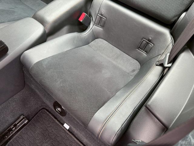 86 GTリミテッド ブラックパッケージ Tom’sトムスエアロ トムスマフラー トムスステアリング RAYS18インチアルミホイール bremboレッドブレーキキャリパー BuddyClub LEDテールランプ ハーフレザーシート ナビTV(75枚目)