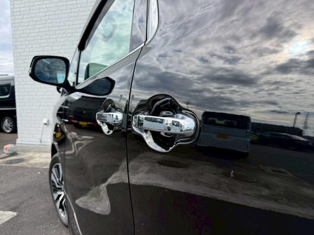 アルファード ２．５Ｓ　Ｃパッケージ　モデリスタエアロ　サンルーフ　後席モニター　ＣＤ／ＤＶＤ　純正ディスプレイオーディオ＋ナビ両側パワースライドドア　パワーバックドア　３眼ＬＥＤ　シートヒーター／クーラー　ドラレコ　ステアリングヒーター（29枚目）