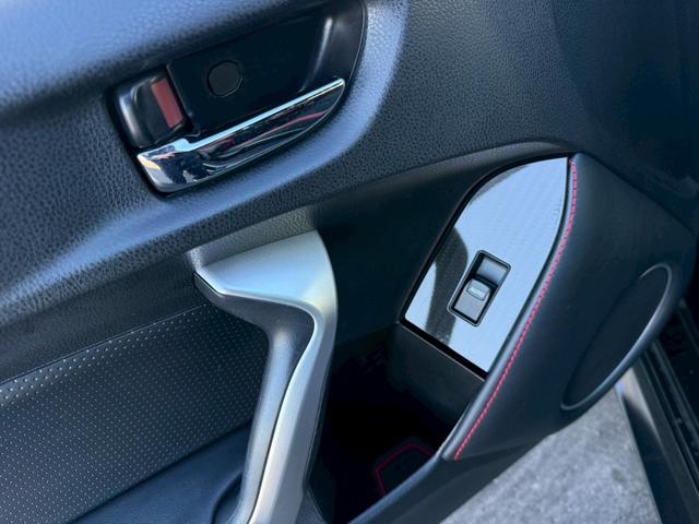 ８６ ＧＴリミテッド　ＴＲＤエアロ　メンバーブレース　エンジンミッション強化ブッシュ　ターボキット　大型ウイング　４本出マフラー　ダンパー　ＴＷＳ　ストリートマスターフィン　スポーツハンドル　ＯＳマスターハーフレザーシート（67枚目）