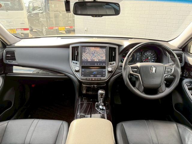 クラウンハイブリッド アスリートＳ　サンルーフ　メーカーナビ　バックカメラ　ＥＴＣ　ステアリングヒーター　シートヒーター　シートクーラー　純正ドラレコ　コンビステアリング　ローダウン　フルセグＴＶ　パワーシート　ブラックレザー　黒革内装（38枚目）