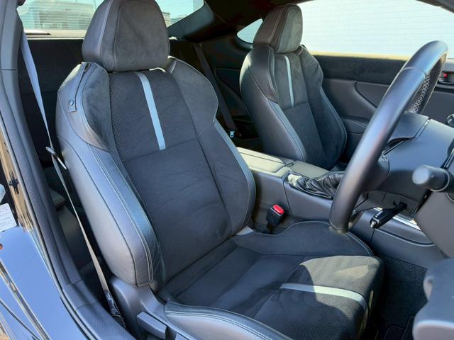 GR86 RZ MT TRDエアロ(F/S/R) 純正9インチナビ シートヒーター リアフォグ バックカメラ フルセグTV クルーズコントロール LEDヘッドライト ETC ハーフレザーシート 後側方警戒支援システム(56枚目)