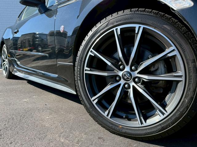 ８６ ＧＴ　ＴＲＤエアロ／フロントスポイラー／サイドスカート／リアバンパースポイラー／リアディフューザー／リアトランクスポイラー／エアロスタビライジングカバー　社外７インチナビ　ＥＴＣ　フルセグＴＶ　純正１７ＡＷ（14枚目）