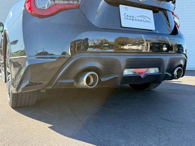 ８６ ＧＴ　ＴＲＤエアロ／フロントスポイラー／サイドスカート／リアバンパースポイラー／リアディフューザー／リアトランクスポイラー／エアロスタビライジングカバー　社外７インチナビ　ＥＴＣ　フルセグＴＶ　純正１７ＡＷ（29枚目）