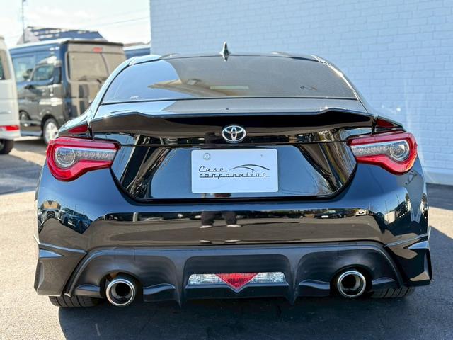 ８６ ＧＴ　ＴＲＤエアロ／フロントスポイラー／サイドスカート／リアバンパースポイラー／リアディフューザー／リアトランクスポイラー／エアロスタビライジングカバー　社外７インチナビ　ＥＴＣ　フルセグＴＶ　純正１７ＡＷ（37枚目）