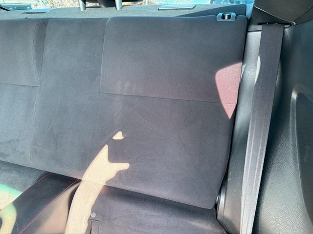 ８６ ＧＴ　ＴＲＤエアロ／フロントスポイラー／サイドスカート／リアバンパースポイラー／リアディフューザー／リアトランクスポイラー／エアロスタビライジングカバー　社外７インチナビ　ＥＴＣ　フルセグＴＶ　純正１７ＡＷ（68枚目）