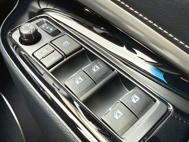 ハリアー プログレス　メタル　アンド　レザーパッケージ　モデリスタフルエアロ　純正ナビ　パノラミックビュー　ＪＢＬサウンド　ＥＴＣ　クリアランスソナー　プリクラッシュ　本革　パワーシート　シートヒーター　シートクーラー　パワーバックドア　レーダークルーズ（35枚目）