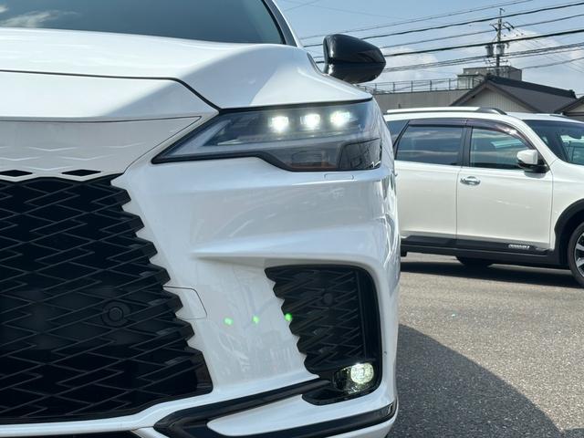 ＲＸ ＲＸ５００ｈ　Ｆスポーツパフォーマンス　純正１４型ナビ　パノラミックビューモニター　地デジＴＶ　デジタルインナーミラー　ＥＴＣ　パーキングアシスト　レーダークルーズ　ブラインドスポットモニター　シートヒーター　シートクーラー　Ｐバックドア（61枚目）