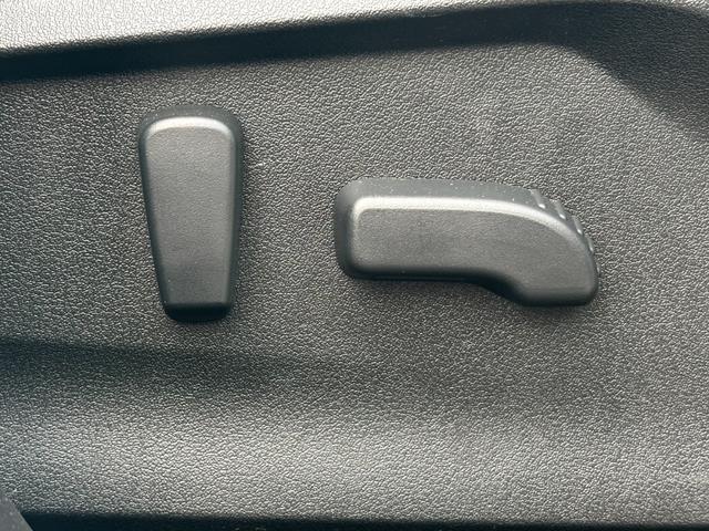 フォレスター Ｘ－ブレイク　純正８型ナビ　マルチビューカメラ　地デジ　ビルトインＥＴＣ　スマートリアビューミラー　パワーシート　シートメモリー　シートヒーター　パワーバックドア　ルーフレール　ＬＥＤヘッドランプ　４ＷＤ（21枚目）