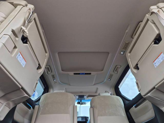 TOYOTA ALPHARD 2.5G