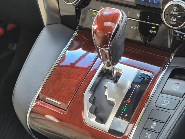 TOYOTA ALPHARD 2.5G