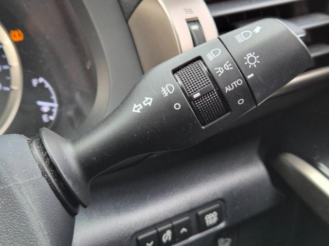 LEXUS IS IS300H