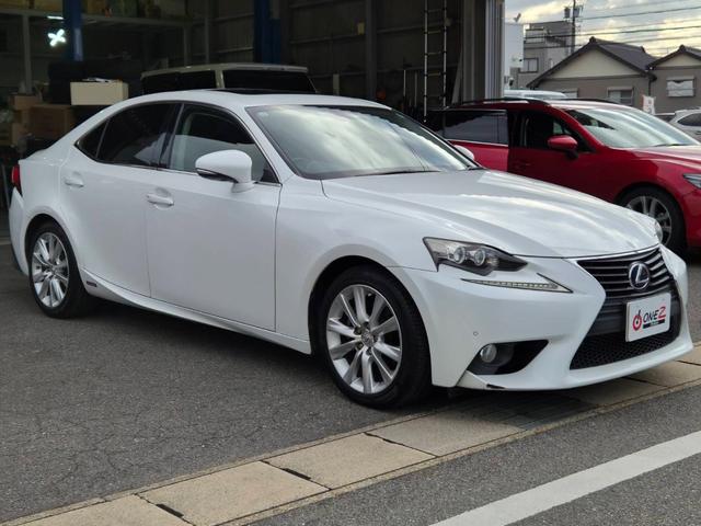 LEXUS IS IS300H