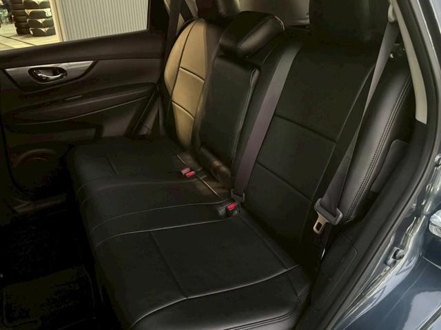 エクストレイル ２０Ｘ　エマージェンシーブレーキパッケージ　禁煙車　メーカー７インチナビ　フルセグＴＶ　Ｂカメラ　コーナセンサー　シートヒーター　衝突被害軽減ブレーキ　電動格納ミラー　横滑り軽減　リアクーラー　スマートキー　ＥＣＯモード　オートハイビーム（13枚目）