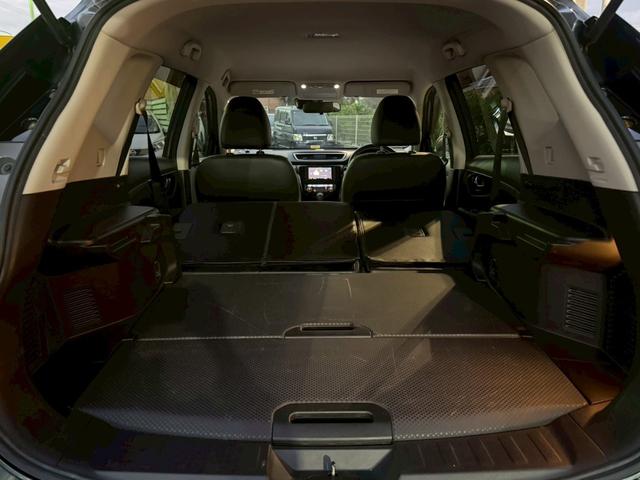 エクストレイル ２０Ｘ　エマージェンシーブレーキパッケージ　禁煙車　メーカー７インチナビ　フルセグＴＶ　Ｂカメラ　コーナセンサー　シートヒーター　衝突被害軽減ブレーキ　電動格納ミラー　横滑り軽減　リアクーラー　スマートキー　ＥＣＯモード　オートハイビーム（14枚目）