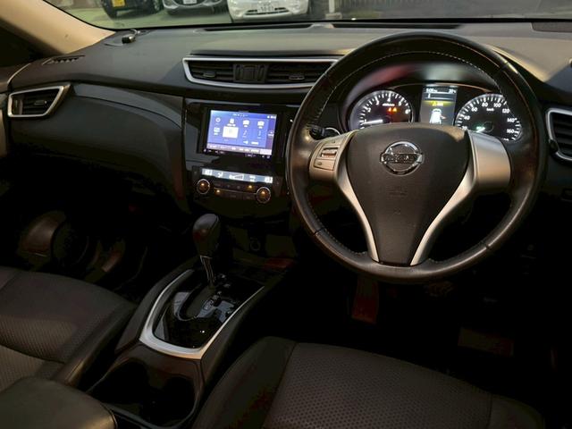 エクストレイル ２０Ｘ　エマージェンシーブレーキパッケージ　禁煙車　メーカー７インチナビ　フルセグＴＶ　Ｂカメラ　コーナセンサー　シートヒーター　衝突被害軽減ブレーキ　電動格納ミラー　横滑り軽減　リアクーラー　スマートキー　ＥＣＯモード　オートハイビーム（20枚目）