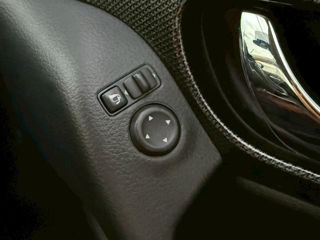 エクストレイル ２０Ｘ　エマージェンシーブレーキパッケージ　禁煙車　メーカー７インチナビ　フルセグＴＶ　Ｂカメラ　コーナセンサー　シートヒーター　衝突被害軽減ブレーキ　電動格納ミラー　横滑り軽減　リアクーラー　スマートキー　ＥＣＯモード　オートハイビーム（29枚目）