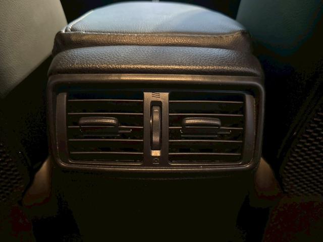 エクストレイル ２０Ｘ　エマージェンシーブレーキパッケージ　禁煙車　メーカー７インチナビ　フルセグＴＶ　Ｂカメラ　コーナセンサー　シートヒーター　衝突被害軽減ブレーキ　電動格納ミラー　横滑り軽減　リアクーラー　スマートキー　ＥＣＯモード　オートハイビーム（31枚目）