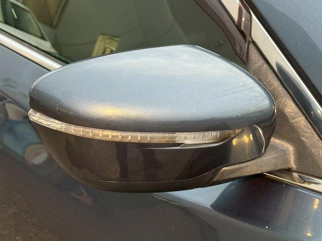 エクストレイル ２０Ｘ　エマージェンシーブレーキパッケージ　禁煙車　メーカー７インチナビ　フルセグＴＶ　Ｂカメラ　コーナセンサー　シートヒーター　衝突被害軽減ブレーキ　電動格納ミラー　横滑り軽減　リアクーラー　スマートキー　ＥＣＯモード　オートハイビーム（42枚目）