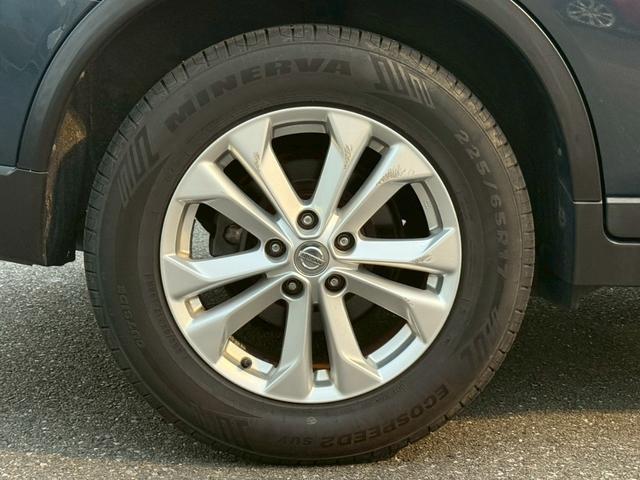 エクストレイル ２０Ｘ　エマージェンシーブレーキパッケージ　禁煙車　メーカー７インチナビ　フルセグＴＶ　Ｂカメラ　コーナセンサー　シートヒーター　衝突被害軽減ブレーキ　電動格納ミラー　横滑り軽減　リアクーラー　スマートキー　ＥＣＯモード　オートハイビーム（45枚目）