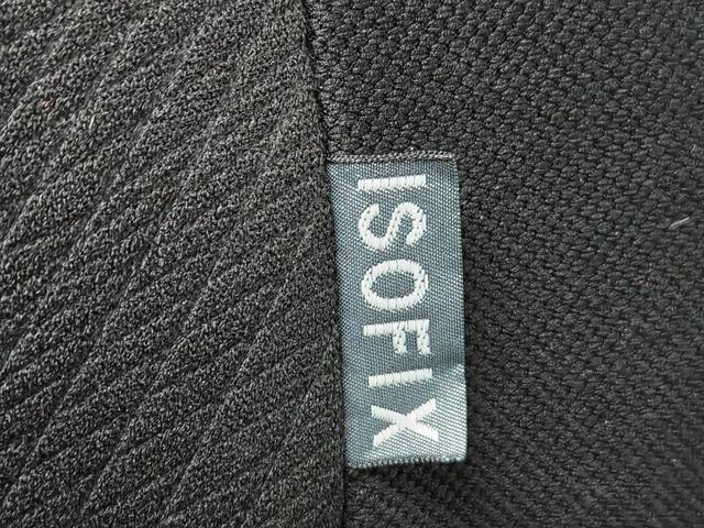 ウィッシュ １．８Ｓ　純正ナビ　地デジ　バックカメラ　ＥＴＣ　横滑り防止装置　３列７人乗り　スマートキー＆プッシュスタート　オートエアコン　フロントフォグランプ　社外ＡＷ１７インチ　イモビライザー　ユーザー買取車両（18枚目）