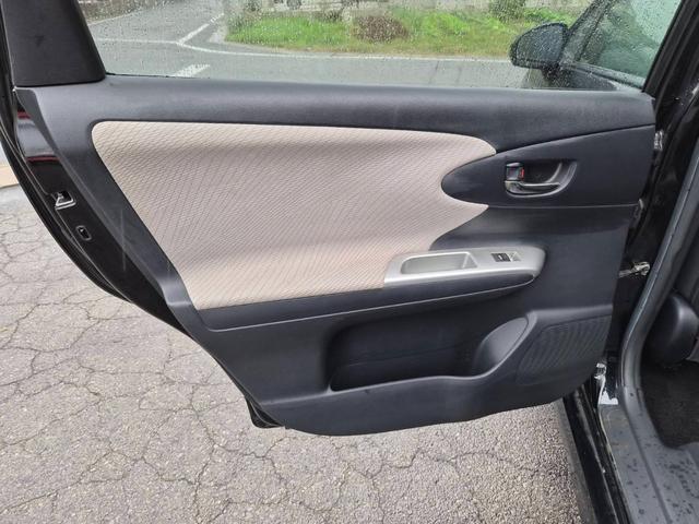 ウィッシュ １．８Ｓ　純正ナビ　地デジ　バックカメラ　ＥＴＣ　横滑り防止装置　３列７人乗り　スマートキー＆プッシュスタート　オートエアコン　フロントフォグランプ　社外ＡＷ１７インチ　イモビライザー　ユーザー買取車両（30枚目）