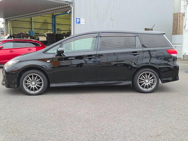 ウィッシュ １．８Ｓ　純正ナビ　地デジ　バックカメラ　ＥＴＣ　横滑り防止装置　３列７人乗り　スマートキー＆プッシュスタート　オートエアコン　フロントフォグランプ　社外ＡＷ１７インチ　イモビライザー　ユーザー買取車両（37枚目）