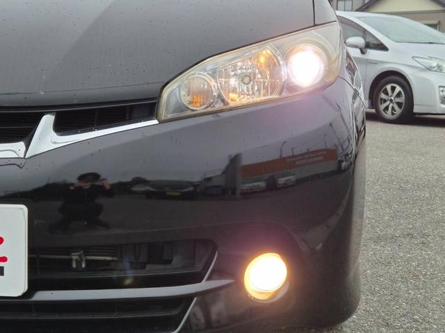 ウィッシュ １．８Ｓ　純正ナビ　地デジ　バックカメラ　ＥＴＣ　横滑り防止装置　３列７人乗り　スマートキー＆プッシュスタート　オートエアコン　フロントフォグランプ　社外ＡＷ１７インチ　イモビライザー　ユーザー買取車両（42枚目）