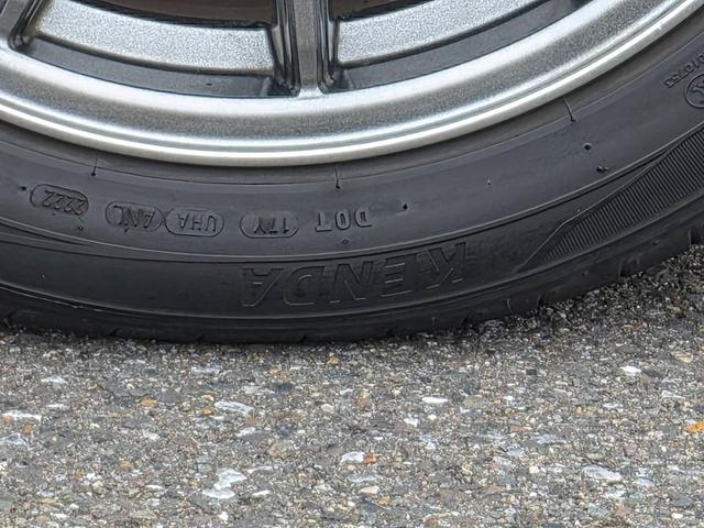 ウィッシュ １．８Ｓ　純正ナビ　地デジ　バックカメラ　ＥＴＣ　横滑り防止装置　３列７人乗り　スマートキー＆プッシュスタート　オートエアコン　フロントフォグランプ　社外ＡＷ１７インチ　イモビライザー　ユーザー買取車両（50枚目）