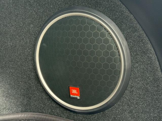 ハリアーハイブリッド プログレス サンルーフ TRDフルエアロ メーカーナビTV パノラミックビュー JBLサウンド ドライブレコーダー ETC プリクラッシュ レーンキープアシスト パワーバックドア パワーシート 4WD(7枚目)