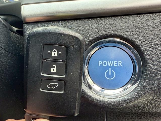 ハリアーハイブリッド プログレス サンルーフ TRDフルエアロ メーカーナビTV パノラミックビュー JBLサウンド ドライブレコーダー ETC プリクラッシュ レーンキープアシスト パワーバックドア パワーシート 4WD(26枚目)